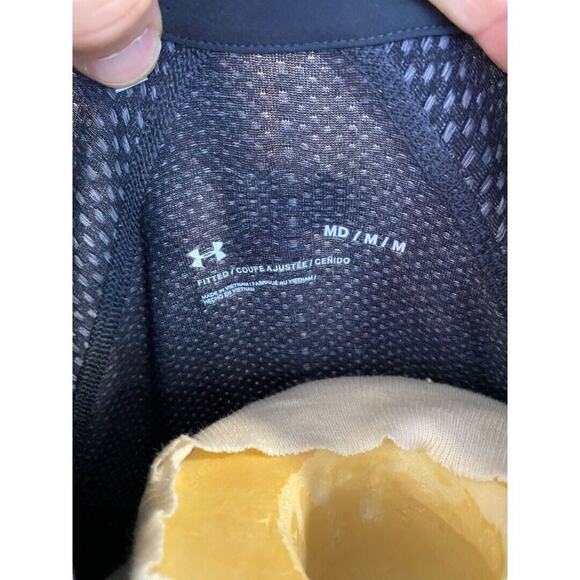 Medium Under Armour Scoop Neck Short Sleeve Performance Shirt Athleticwear - Picture 6 of 6